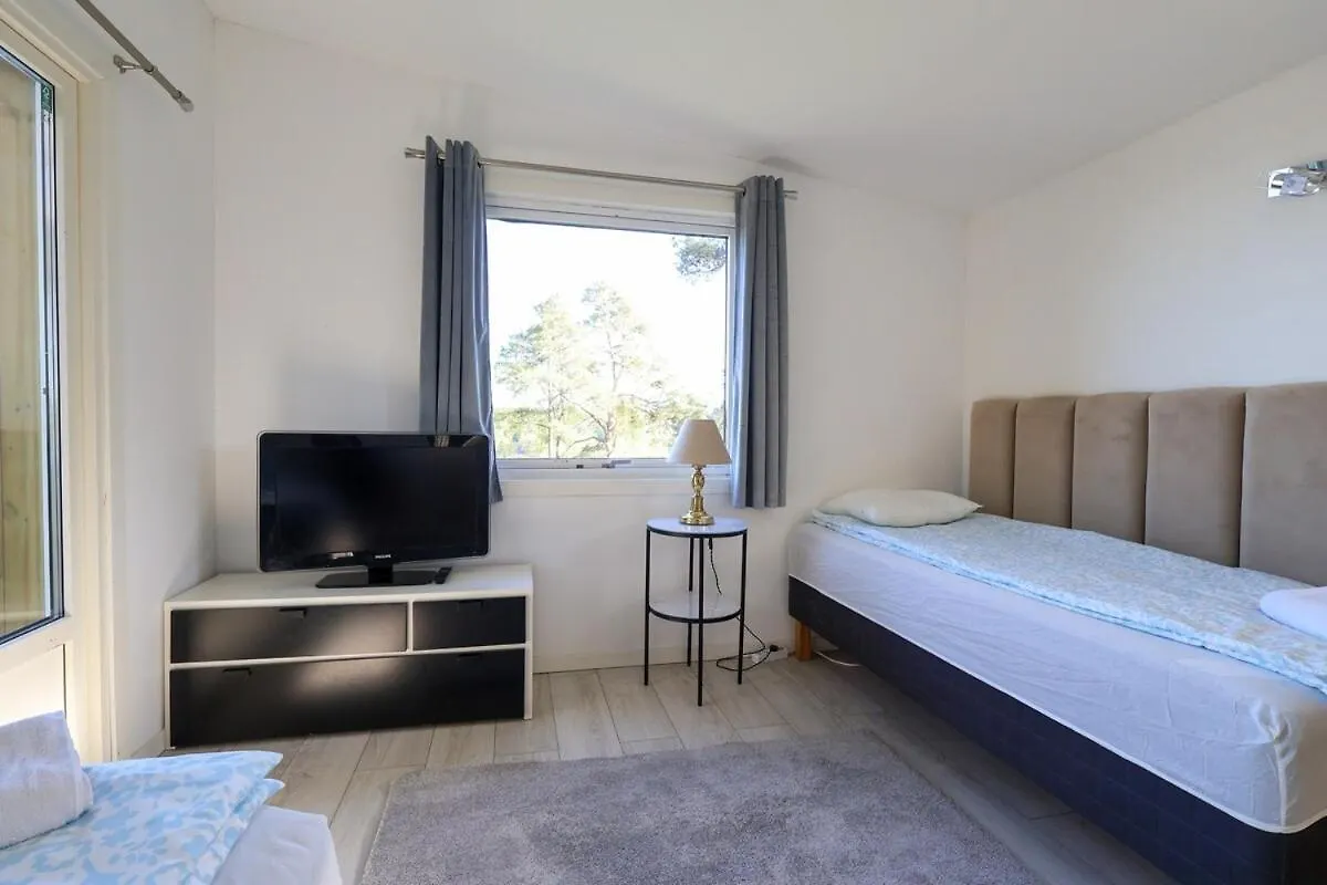 5 Beds - Premium Home - Free Parking - Wifi Gothenburg Villa